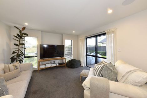 Photo of property in 4 Papawai Drive, Rangiora, 7400