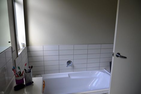 Photo of property in 103g Glengarry Road, Glen Eden, Auckland, 0602