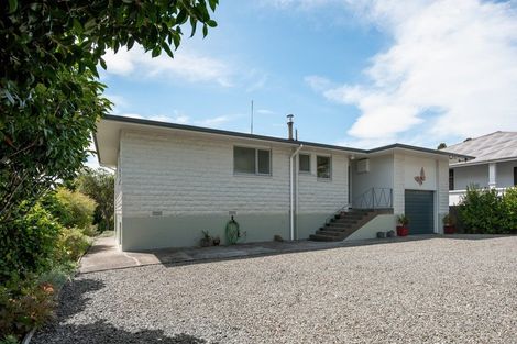 Photo of property in 23 Broadway, Picton, 7220