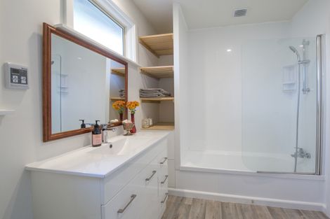 Photo of property in 250 Opawa Road, Hillsborough, Christchurch, 8022