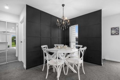 Photo of property in 39a Sutton Crescent, Papakura, 2110