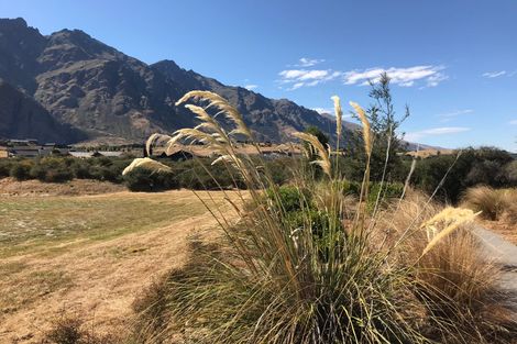 Photo of property in 9 Kerrera Lane, Jacks Point, Queenstown, 9371