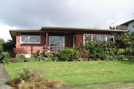 Photo of property in 38 Amante Crescent, Mairangi Bay, Auckland, 0630