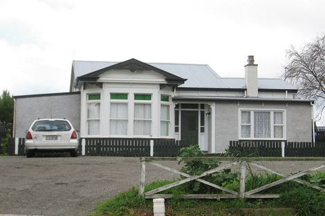 Photo of property in 12 Freyberg Street, Roslyn, Palmerston North, 4414