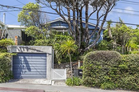 Photo of property in 9 Albemarle Road, Northland, Wellington, 6012