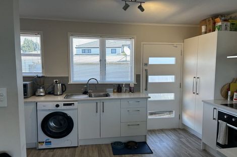 Photo of property in 2/18 Ruth Street, Manurewa, Auckland, 2102