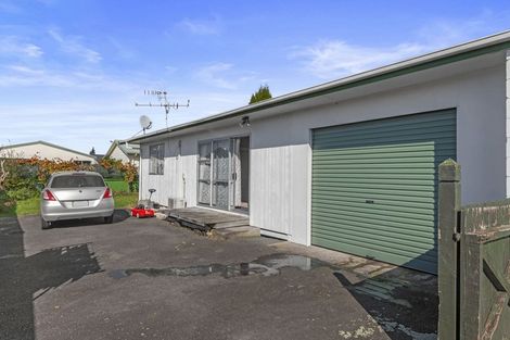 Photo of property in 33b Kawaha Point Road, Fairy Springs, Rotorua, 3015