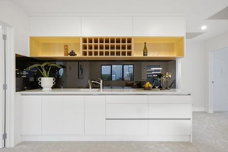 Photo of property in 5 Luff Place, Long Bay, Auckland, 0630