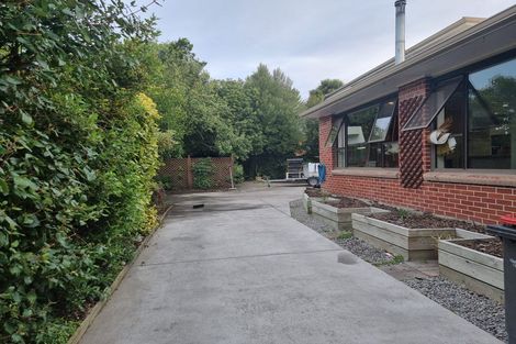 Photo of property in 4 Oakfield Street, Burnside, Christchurch, 8053