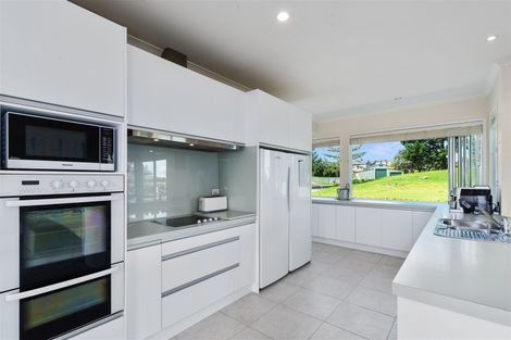 Photo of property in 4 East Point, Manly, Whangaparaoa, 0930