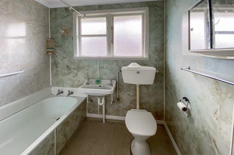 Photo of property in 21 Hartgill Crescent, Dannevirke, 4930