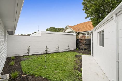 Photo of property in 2/170 Waimairi Road, Ilam, Christchurch, 8041