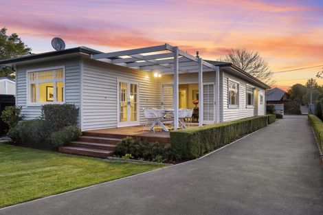 Photo of property in 42 Barrington Street, Somerfield, Christchurch, 8024