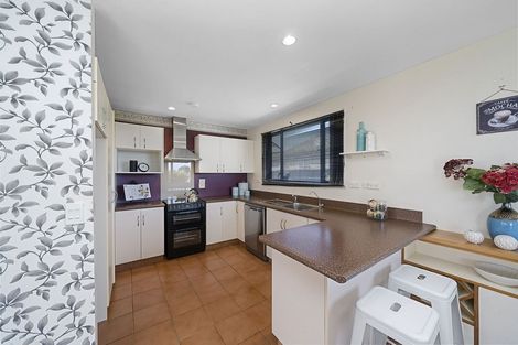 Photo of property in 4/53 Amohia Street, Paraparaumu, 5032