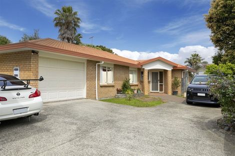 Photo of property in 79a Sturges Road, Henderson, Auckland, 0612