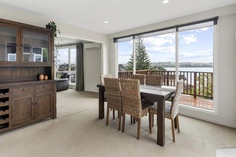 Photo of property in 1104 Whangaparaoa Road, Tindalls Beach, Whangaparaoa, 0930