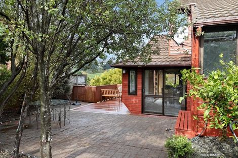 Photo of property in 8 Burbank Crescent, Churton Park, Wellington, 6037