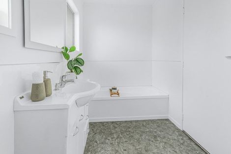 Photo of property in 11 Blomfield Street, Nawton, Hamilton, 3200