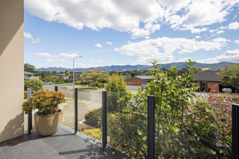 Photo of property in 28 Noble Johnston Drive, Katikati, 3129