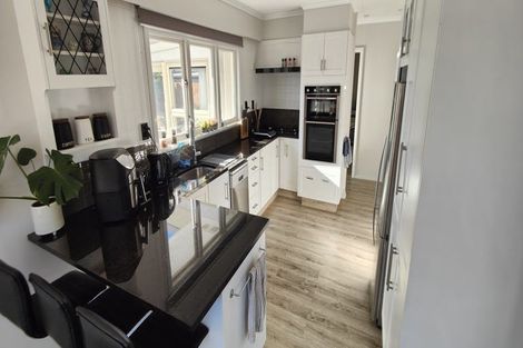 Photo of property in 13 Bickerton Street, Wainoni, Christchurch, 8061