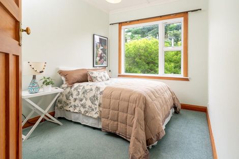 Photo of property in 53 Severn Street, Island Bay, Wellington, 6023