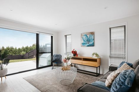 Photo of property in 5 Parore Drive, Omokoroa, 3114