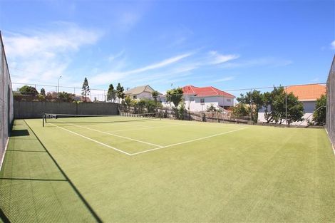 Photo of property in 6/2-22a Balmain Road, Chatswood, Auckland, 0626