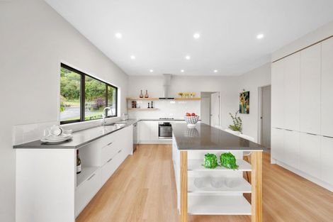 Photo of property in 41 Pohutukawa Avenue, Shelly Park, Auckland, 2014