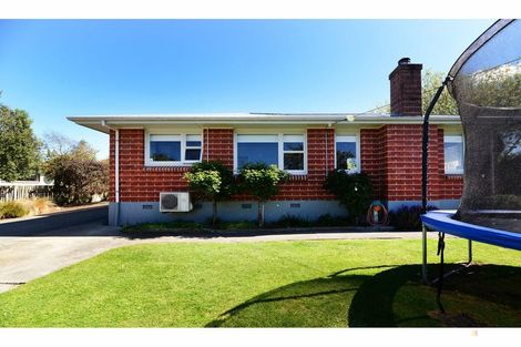 Photo of property in 15 Oxford Street, Waimate, 7924