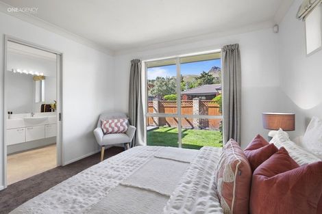 Photo of property in 5 Castleview Lane, Heathcote Valley, Christchurch, 8022