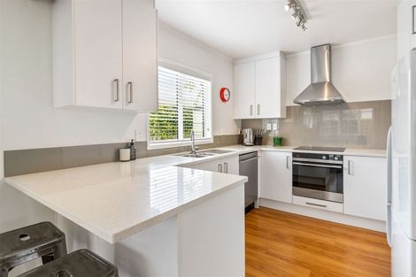 Photo of property in 1a Barberry Lane, Te Atatu Peninsula, Auckland, 0610