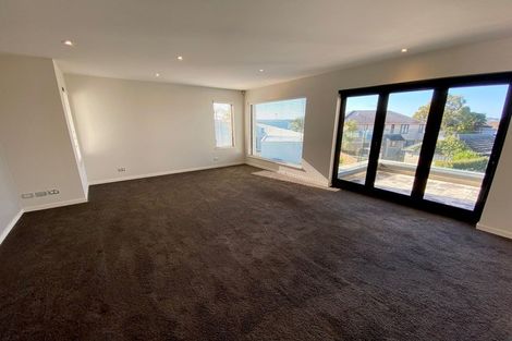 Photo of property in 49a Renoir Street, West Harbour, Auckland, 0618