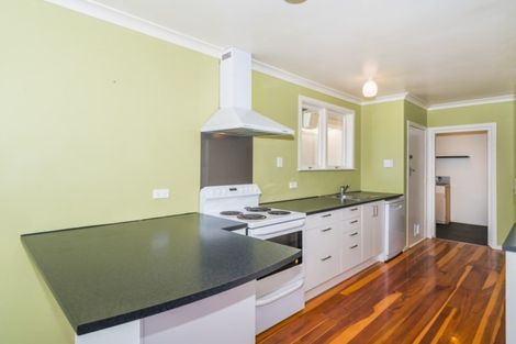 Photo of property in 2 Croxley Place, Terrace End, Palmerston North, 4410