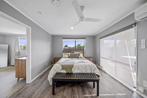 Photo of property in 143 Clevedon Road, Papakura, 2110