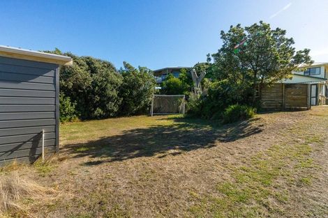 Photo of property in 105 Rua Avenue, Waitarere Beach, Levin, 5510