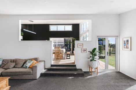 Photo of property in 29 Oriental Parade, Papamoa Beach, Papamoa, 3118