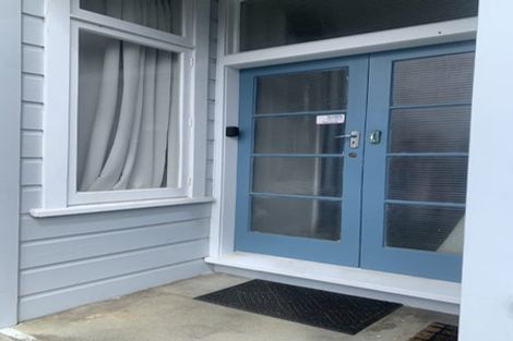 Photo of property in 32 Thompson Street, Mount Cook, Wellington, 6011