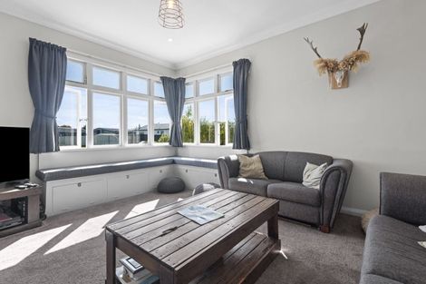 Photo of property in 8 Walton Street, Bulls, 4818