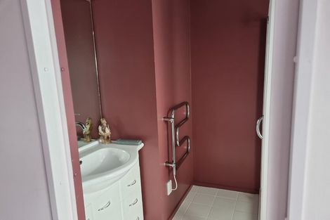 Photo of property in 6 Cromarty Place, Papakowhai, Porirua, 5024