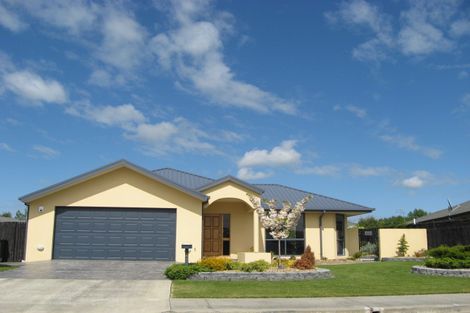 Photo of property in 16 Paget Drive, Woodend, 7610