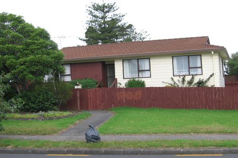 Photo of property in 2/87 Luanda Drive, Ranui, Auckland, 0612