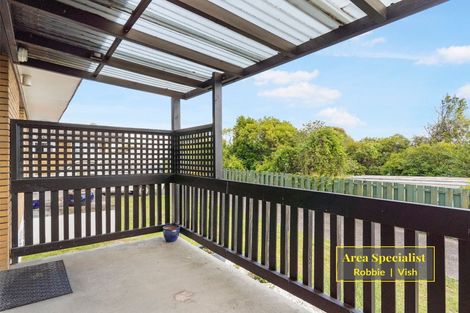 Photo of property in 2/94 Lynwood Road, New Lynn, Auckland, 0600