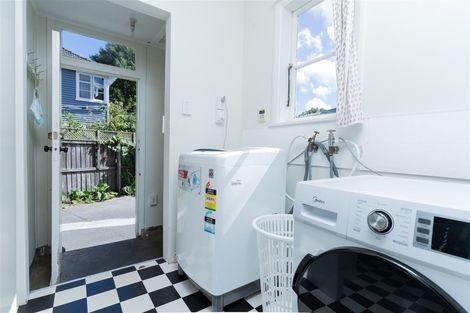 Photo of property in 9 Lyall Place, Bryndwr, Christchurch, 8053