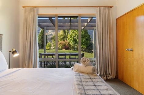 Photo of property in 49 Hunter Road, Speargrass Flat, Queenstown, 9371