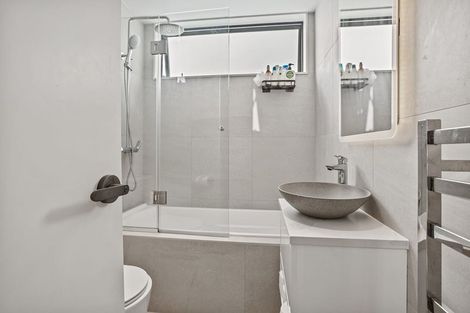 Photo of property in 33 Waka Moana Drive, Hobsonville, Auckland, 0616