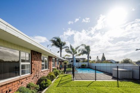 Photo of property in 12 Wilfred Street, St Andrews, Hamilton, 3200