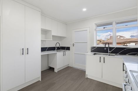 Photo of property in 2/24a Vine Street, Mangere East, Auckland, 2024