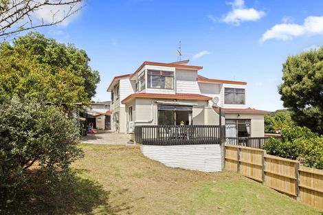 Photo of property in 10 Brownlee Place, Pukekohe, 2120