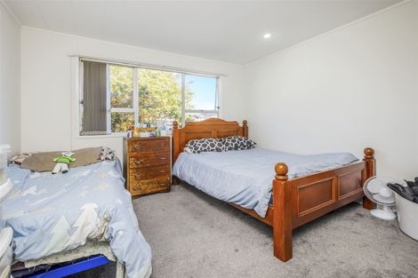 Photo of property in 2/118 Hillcrest Road, Papatoetoe, Auckland, 2025