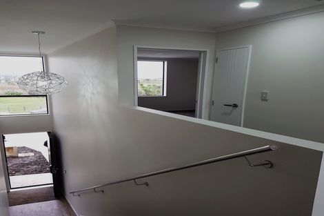 Photo of property in 5 Karokaro Road, Takanini, 2112